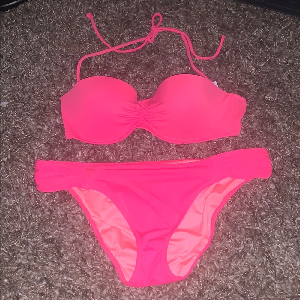 ✨flash sale!!✨ Victoria’s Secret Bikini